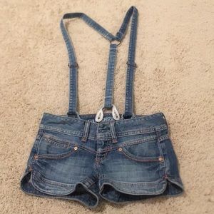 Short overalls